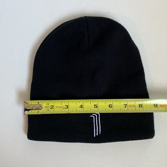 Joseph Elliott black beanie with fleece interior - Picture 3 of 7